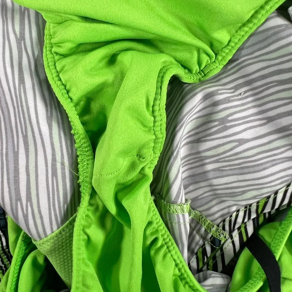 Nike Shorts Dri-Fit Womens Size Small Green Striped Lined Athletic Activewear